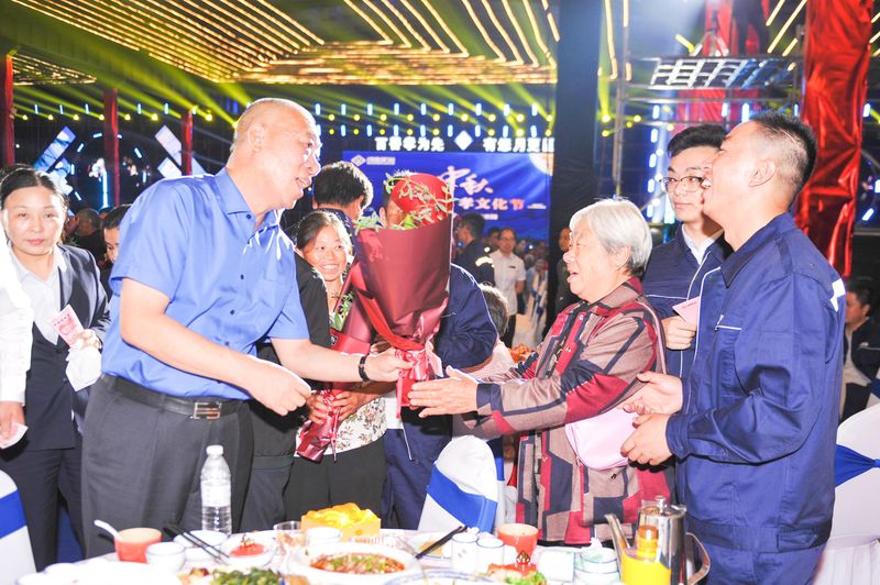 �ֳ�ֱ�� | ����BET16������(�й�)Ψһ�ٷ���վ��ʮ������Т�Ļ��ڽ��տ�Ļ��